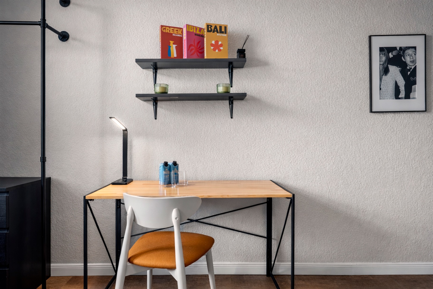 Studio with Kitchenette and King Size Bed - view 3