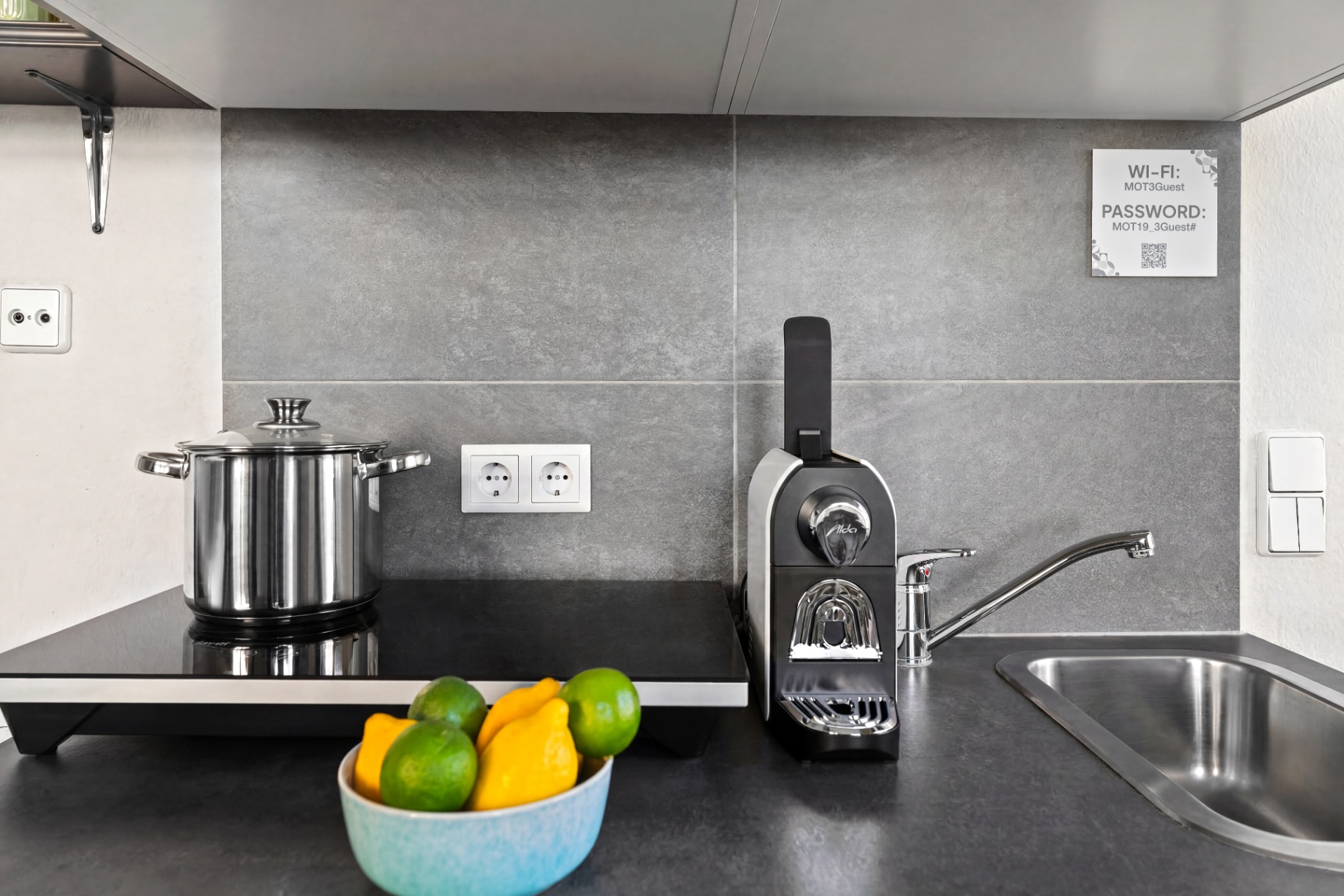 Studio with Kitchenette and Single Bed - view 6