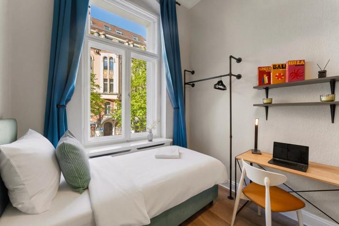 Studio with Kitchenette and Single Bed - view 4